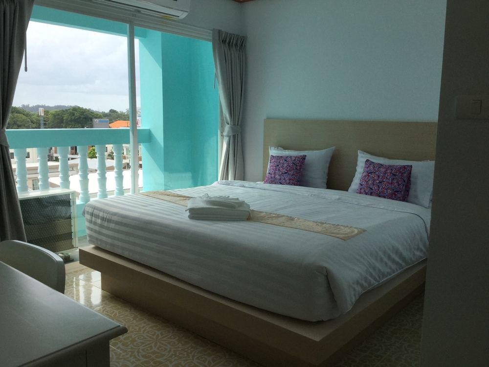 Hotel The Duck Phuket Exterior foto